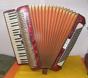 120 Bass Hohner Contessa II Accordion Full Size