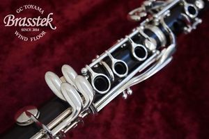 YAMAHA YCL-650 New   Clarinet  w/ Hard case