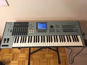 Yamaha MOTIF XS6 Keyboard Synthesizer
