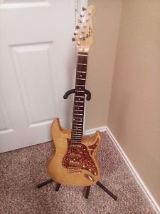 JFC (Jim Chapman)  Larry Cooper Model Curly Maple Top  Small Volume Luthier