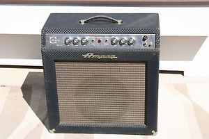 VINTAGE AMPEG REVERBEROCKET 2 JUST SERVICED MODEL GS 12 R VERY CLEAN NICE