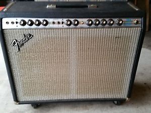Vintage 1975 Fender Twin Reverb Amp Amplifier