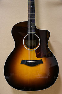 USED Taylor 214ce Deluxe in Sunburst with Hardshell Case