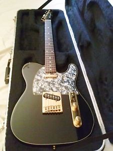 1990's FENDER TELECASTER TELE CUSTOM Black Finish w/ Pearl Face Guitar