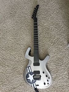 Parker Fly Deluxe Electric Guitar Silver