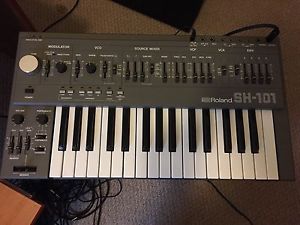 Roland SH-101 Analog Synthesizer