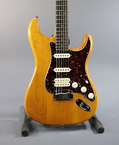 USED Fender American Deluxe Stratocaster (664)