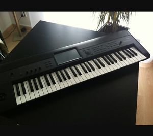 KORG KROME 61 MUSIC WORKSTATION super clean Condition! FREE SHIPPING!!!