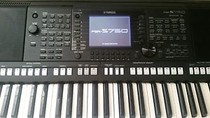 yamaha psr s750