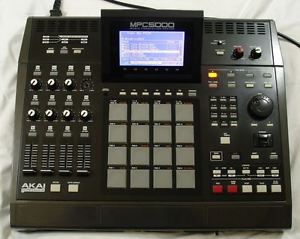 AKAI MPC 5000 2.0 - 192MB Ram