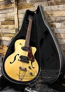 Godin 5th Avenue Kingpin Jazz Archtop Guitar. Made in Canada - with case
