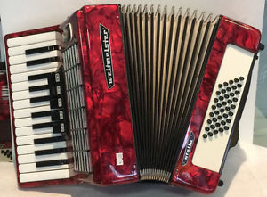 Weltmeister Akkordeon Stella 40 Bass