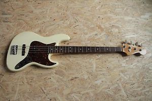 1984-1987 Fender Jazz Bass Weiß (Creme) Japan JB 62 gitarre