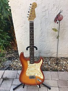 Fender Stratocaster 1990's Japan Foto Flame