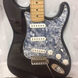 Used! Fender Japan Stratocaster ST54-LS Black Noiseless Pick-up Made in Japan