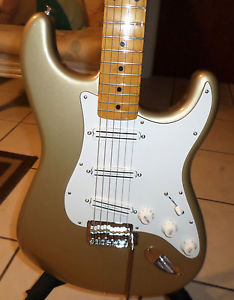 Fender Custom Strat Aztec Gold With Locking Tuners