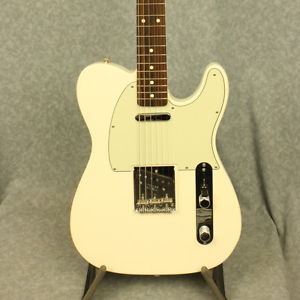 Fender 60’s Classic Telecaster Electric Guitar with Gigbag