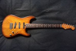 FERNANDES NECK THROUGH STRAT MADE IN JAPAN VINTAGE 1977 - 1980 MA-55 RARE MODEL