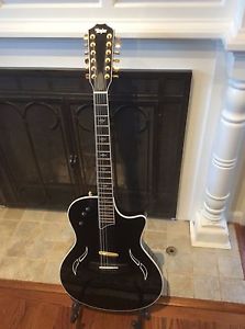 2008 Taylor T5-C 12 String Electric Acoustic Hybrid (excellent condition)