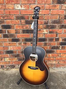 Martin CEO 8.2E Practically New Acoustic Electric W/ OHSC  CLEAN + "USED"
