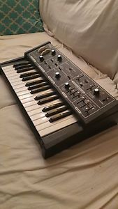 1981 MOOG THE ROGUE WITH ORIGINAL OWNERS MANUAL + FREE SHIPPING