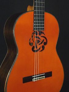 SPANISH GUITAR. SPECIAL FLAMENCO NEGRA. LUTHIER JUAN MONTES. GUITARRA. HARD CASE