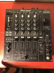 Pioneer DJM800 Mixer