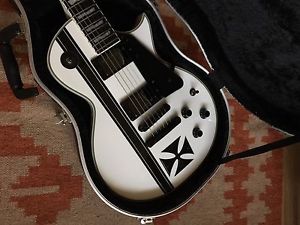 Iron Cross LTD ESP Guitar James Hetfield Signature MINT (2016 CASED METALLICA