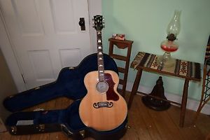 2011 Gibson SJ-200 Studio Excellent Shape in Vintage Natural + OHSC
