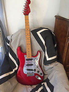 1995 FENDER STRATOCASTER, EXCELLENT, MADE IN USA