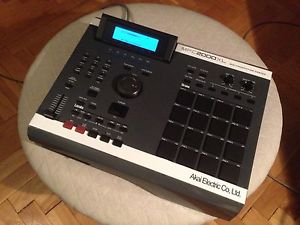 AKAI MPC 2000XL CUSTOM"SP1200"STYLE MIDI PRODUCTION CENTER+BLUE DISPLAY+CFReader