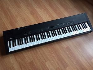 Yamaha CP33 Digital Stage Piano. 1 Year Warranty