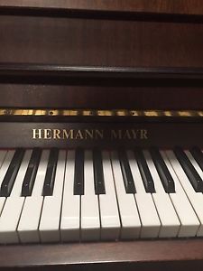 Beautiful Modern Upright Piano Excellent Condition CAN DELIVER