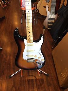 Fender Classic Series '50s Statrocaster Electric Guitar 2 Color Sunburst