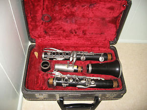 BOOSEY & HAWKES   CLARINET    THE FDGWARE     LONDON  LEBLANC CASE