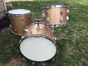 1964 Ludwig Super Classic outfit 13/16/22 in champagne sparkle, matched kit