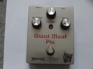 Skreddy Giant Meat Pie