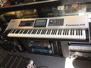 Roland Fantom G8 88Key Keyboard / Synthe​sizer / pads , Hard Case  //ARMENS//