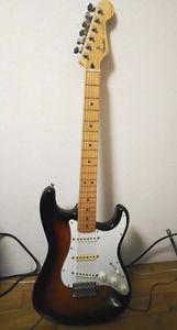 Used! Fender Japan Stratocaster Guitar 3 Tone Sunburst Made in Japan