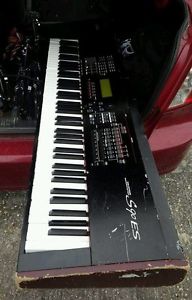Yamaha S90-ES Keyboard Synthesizer