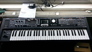 Roland VR-09 Keyboard 61 Note V-Combo  - Organ Synth piano rhodes sounds + more