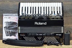 Roland Fr3x Digital Accordion 26