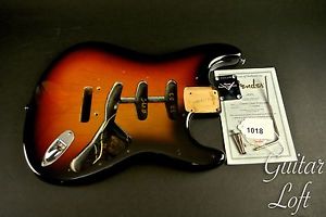2005 Fender Custom Shop Custom Classic Stratocaster Body - COA & Neckplate