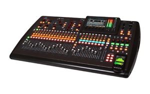 Behringer X32 32-Channel Digital Mixing Board with FX,EQ used-mint condtionn