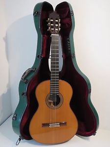 2008 Jose Ramirez 4E Plus Classical Guitar with Carbon Fibre Case