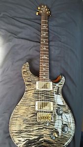 PRS Paul Reed Smith Modern Eagle II mint condition.