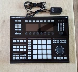 Maschine Studio w/ Maschine 2 software, Komplete 9 Ultimate full, 23 expan packs