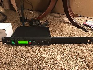 Shure Psm-900 In Ear Monitor IEM P9T P9R