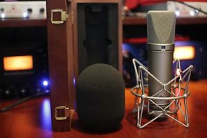 Neumann U 87 Ai SET Z Condenser Professional Microphone.  Excellent Condition!!