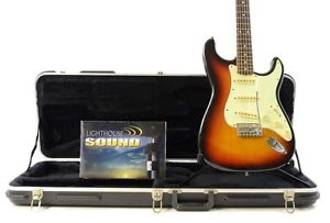Fender '60s Reissue Stratocaster Electric Guitar - Sunburst w/ Case - C I Japan